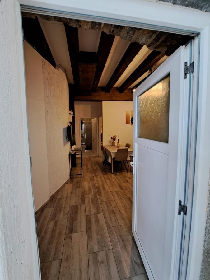 Apartman Zrinka Єсенице Екстер'єр фото